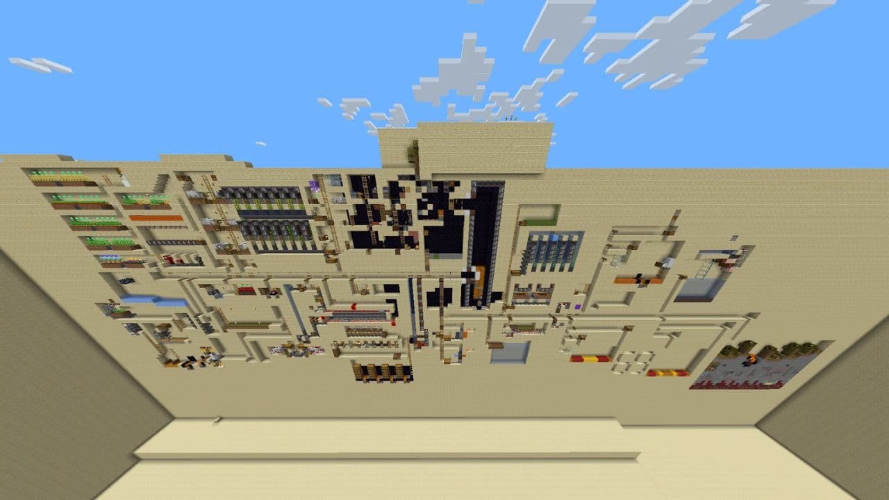Minecraft Players Build Unique 2D Base Resembling an Ant Farm