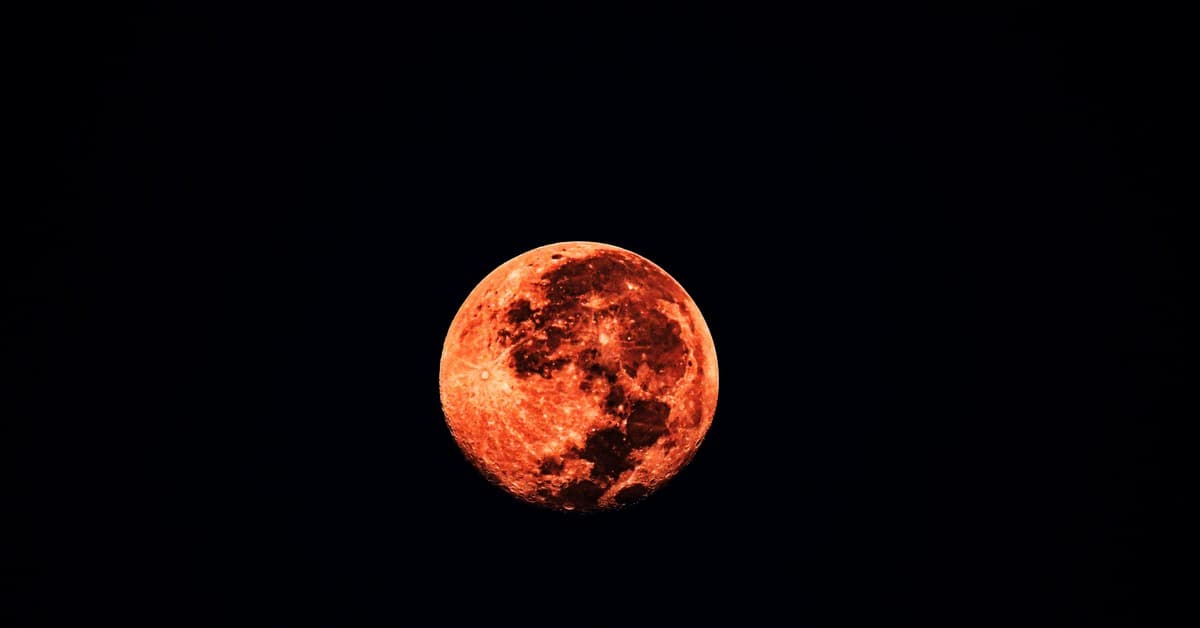 Crimson Moon: A Breezy, Bloody Blend of Diablo and Dark Souls