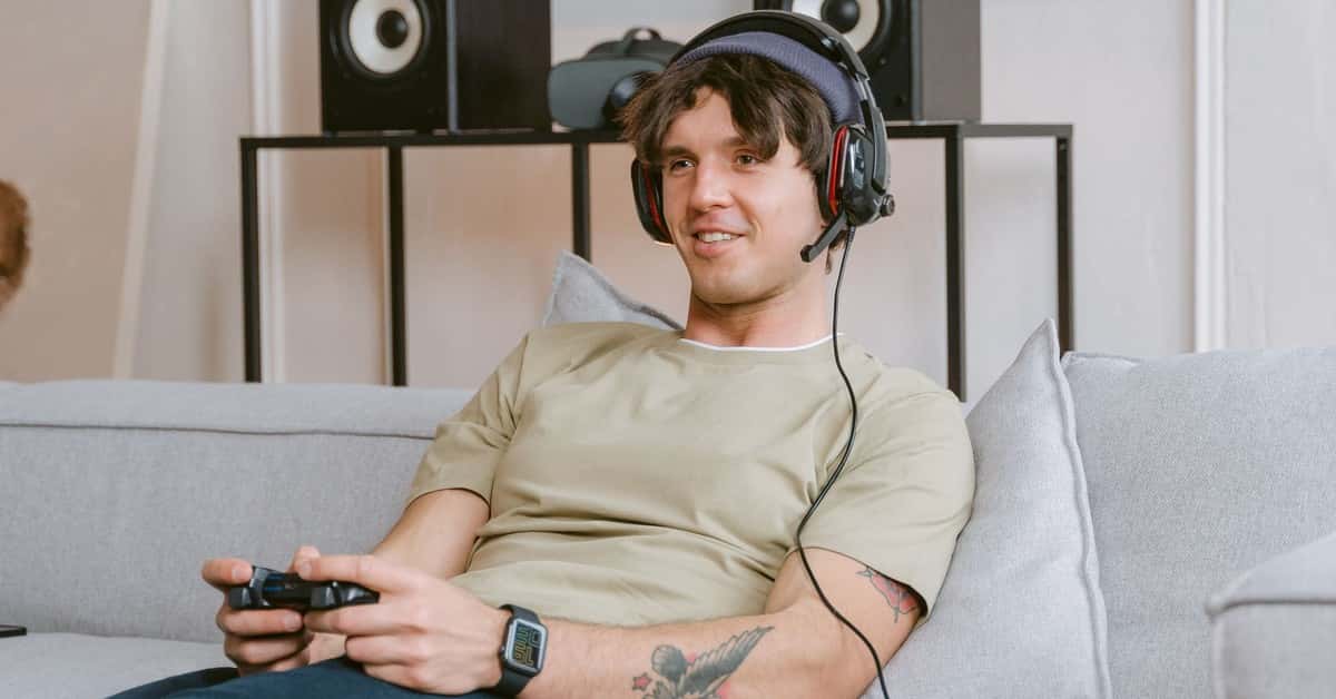 How to Find All 3 Audio Logs in Fortnite Chapter 7, Season 3