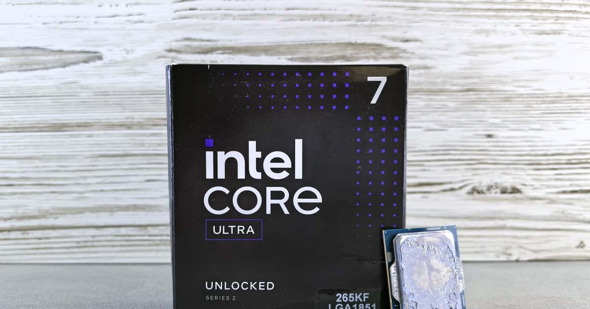 Intel Core Ultra CPU with packaging box, highlighting its high-performance capabilities.