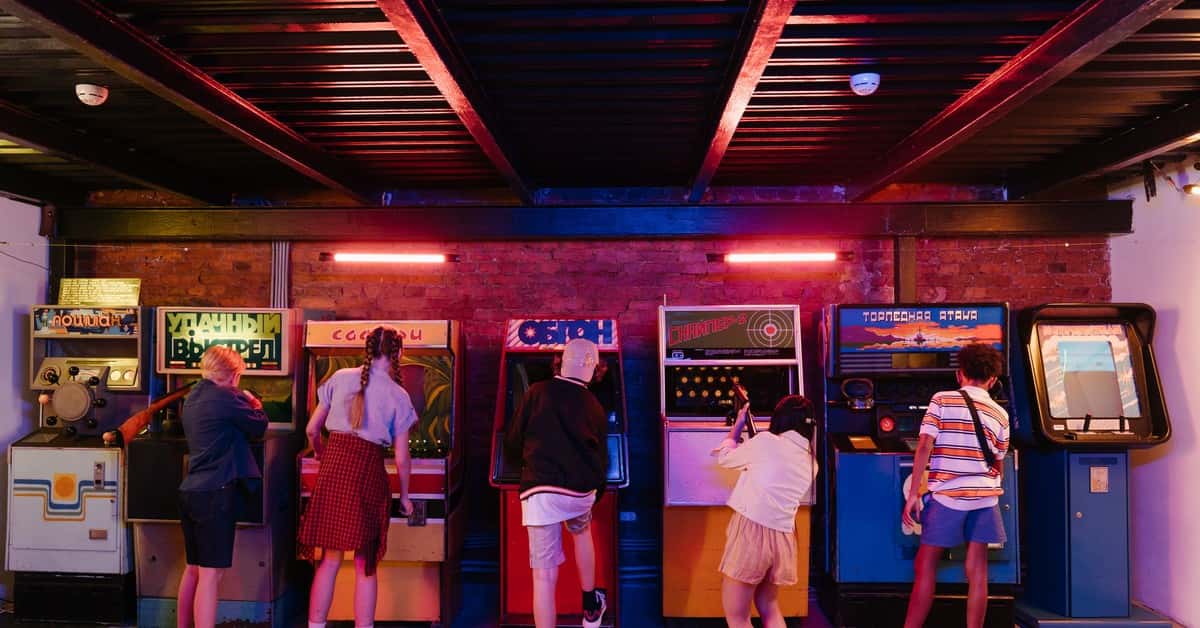 "A Nostalgic Look Back: 10 Gaming Habits Only Older Gamers Will Remember"
