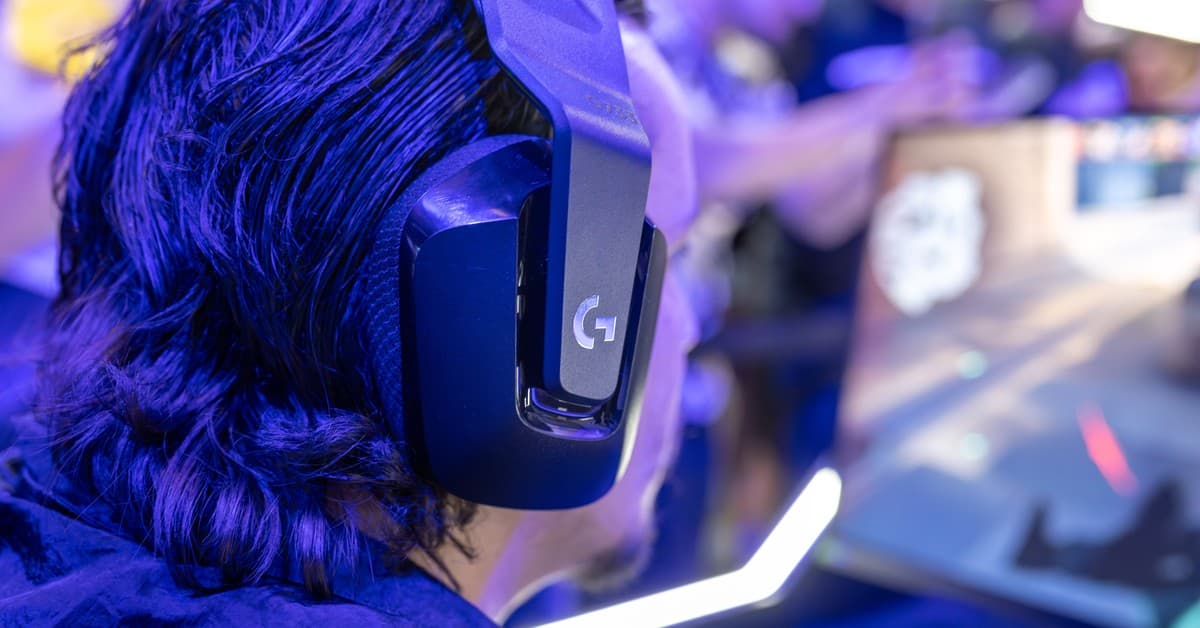 Logitech G316 X Gaming Keyboard Review: Clacky but Lacking Bite