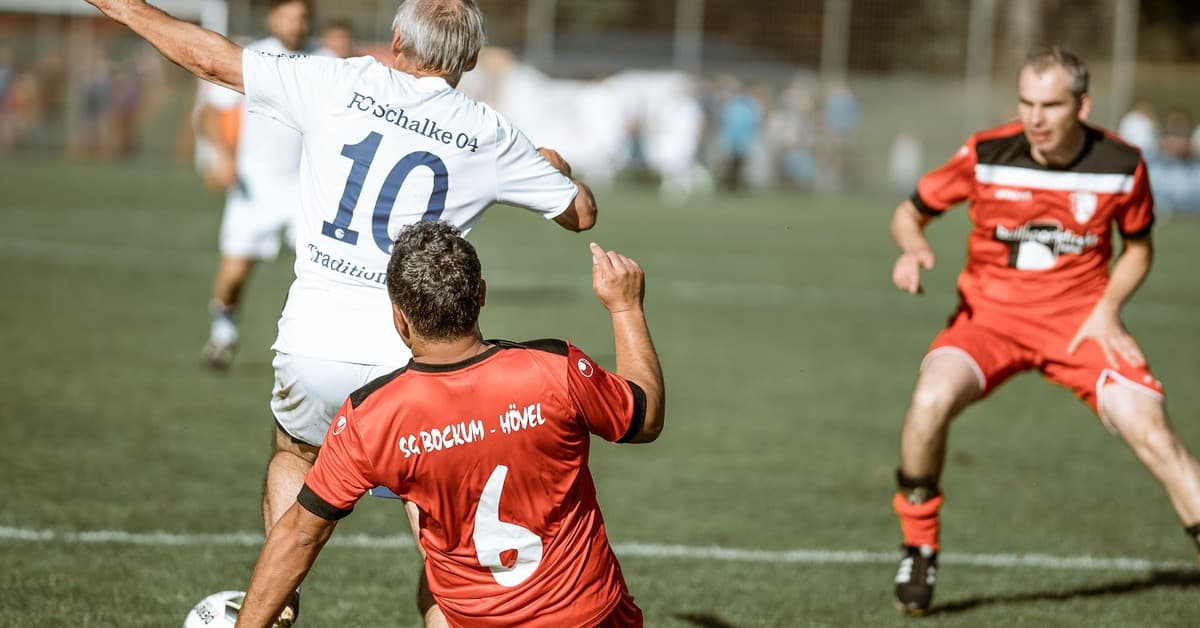 The 10 Best Soccer Game Covers: Aesthetic Vibes Decide