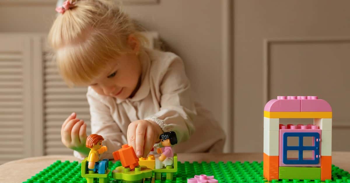 The Lego Scandal: Reckless Ben vs. Bricks & Minifigs Unfolds