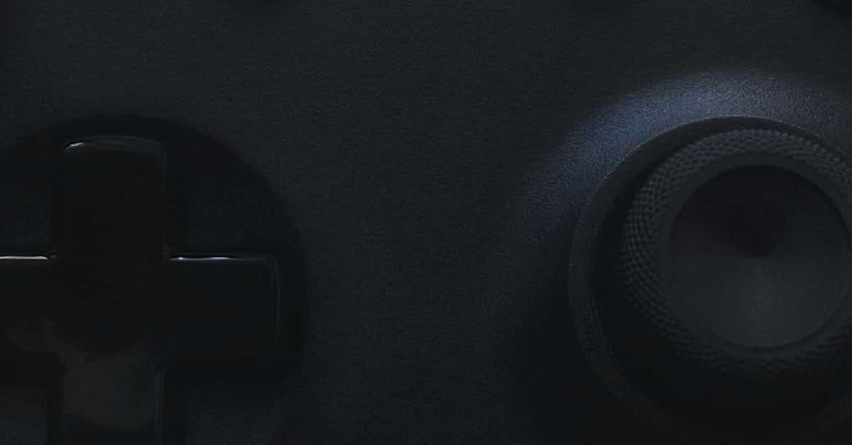 Xbox's Logo Removal Strategy: A Misguided Tactic in the Console War with PlayStation