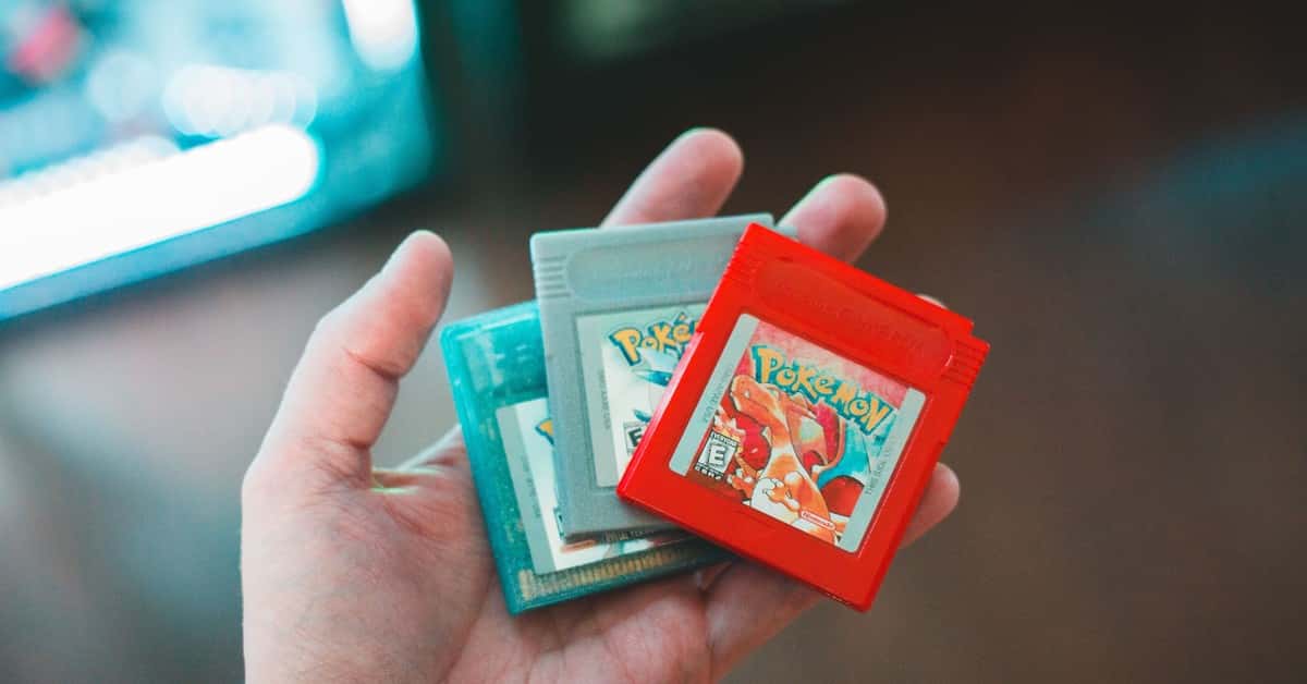 Pokémon TCG Artist Akira Egawa Moved to Tears by Late Influencer Avery's Final Jirachi SIR Pull