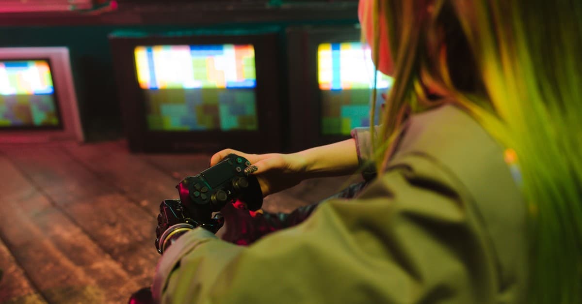 8 Games Like Cyberpunk 2077 for Dystopian Neon Fixes