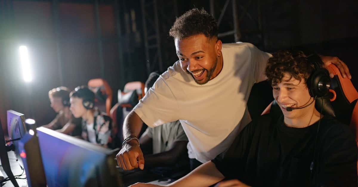 Former NFL Coach Mike Tomlin Spent 12 Years Building a Minecraft City